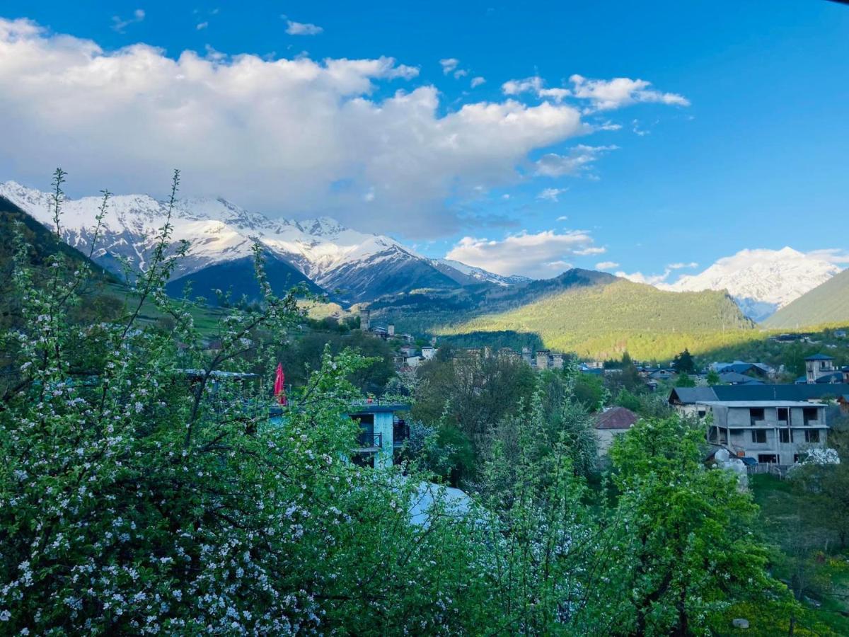 Mestia Hotel Amirani Экстерьер фото