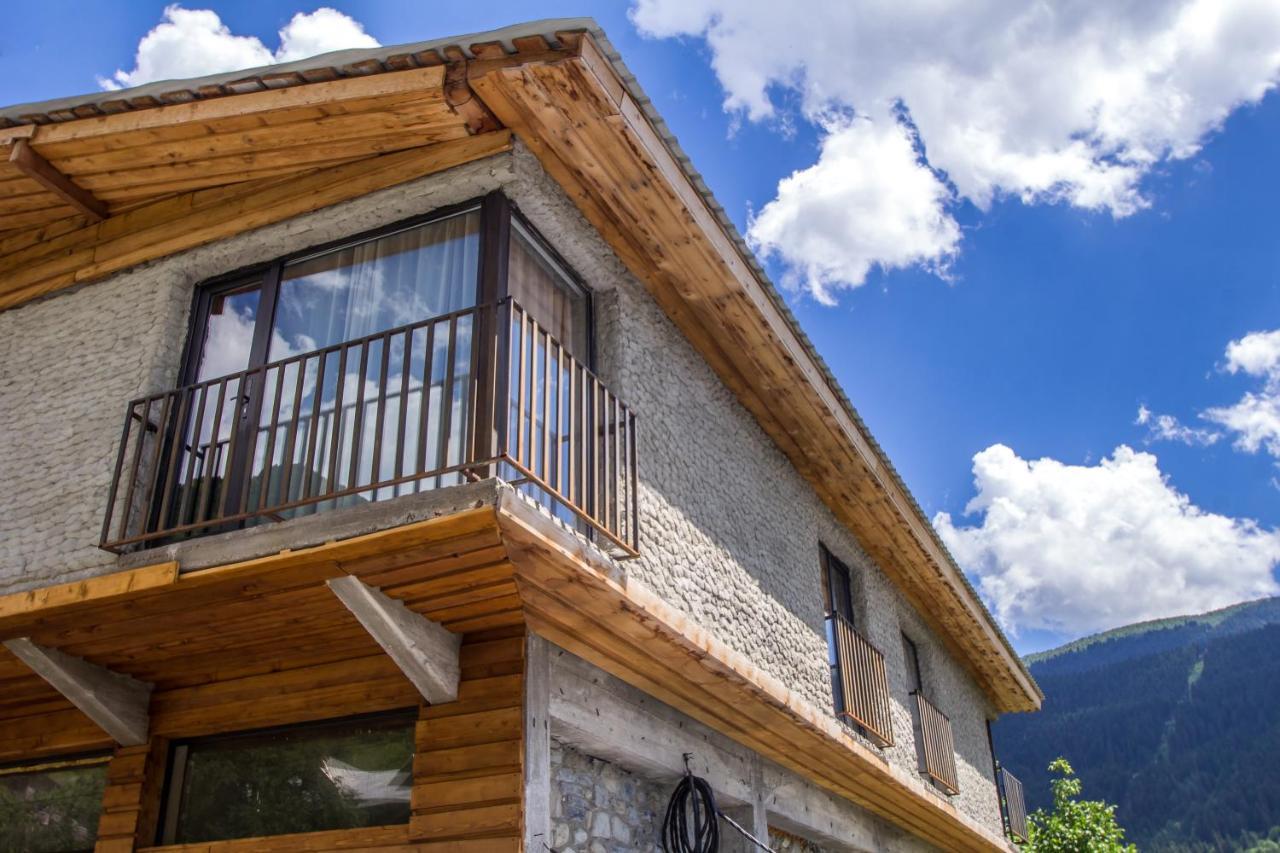 Mestia Hotel Amirani Экстерьер фото