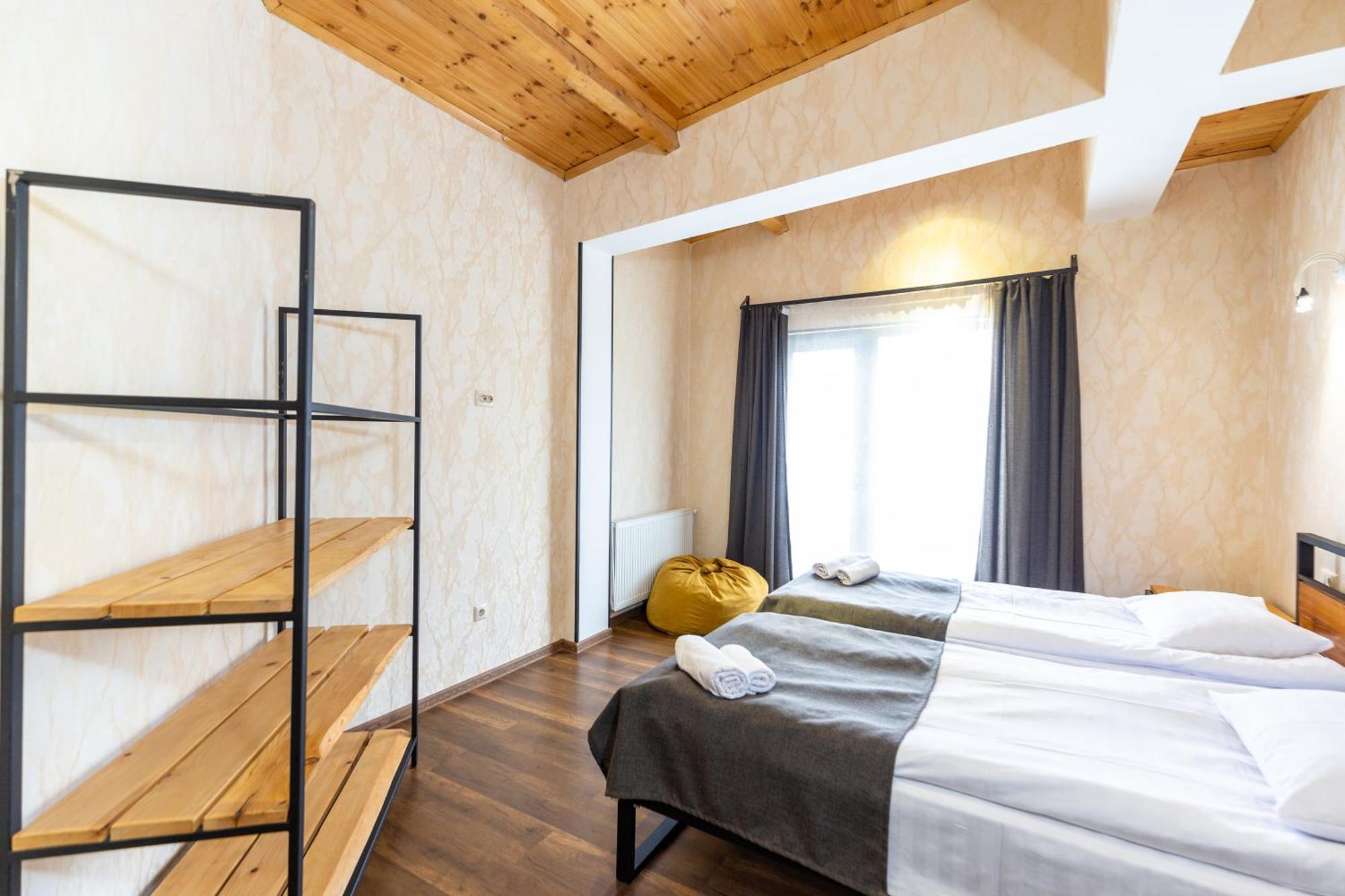 Mestia Hotel Amirani Экстерьер фото