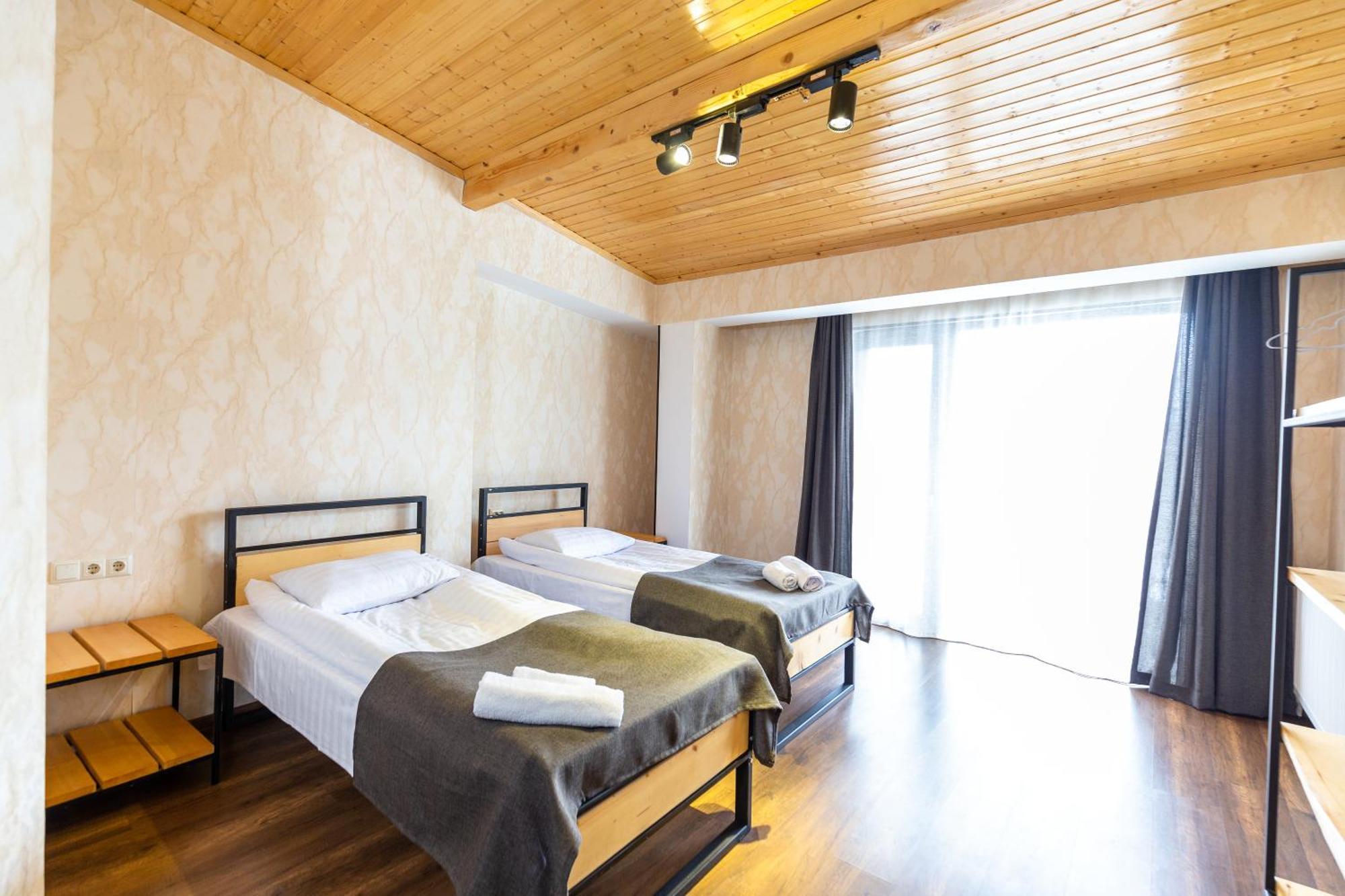 Mestia Hotel Amirani Экстерьер фото